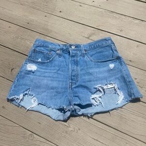 LEVIS 501 Button Fly Jean Shorts W30